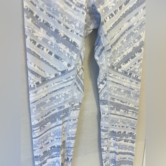 Lululemon Wunder Under High Rise in rare pattern! 28 inch inseam - Picture 5 of 8